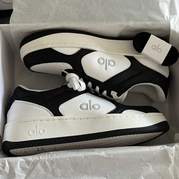 送関込【alo Yoga】 ALO X 01 CLASSIC レディーススニーカー3色 ALO Yoga☆送料関税込 ALO X 01 クラシック (ALO Yoga